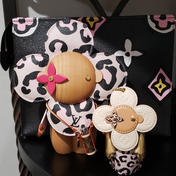 Louis Vuitton Wild at Heart Vivienne bag charm - Picture 9 of 10